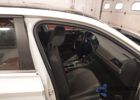 2020 Volkswagen Jetta Comfortline из США, поврежденный, VIN 3VWC57BU6LM090776